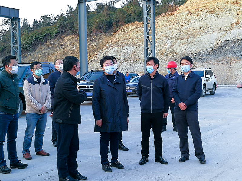 內(nèi)江市委副書記、市長(zhǎng)鄭莉到川威集團(tuán)連界基地調(diào)研疫情防控及經(jīng)濟(jì)發(fā)展工作(圖2)