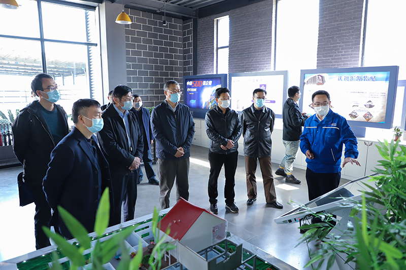 國家工信部領(lǐng)導蒞臨川威連界基地調(diào)研“疫情防控及復工復產(chǎn)”工作(圖4)