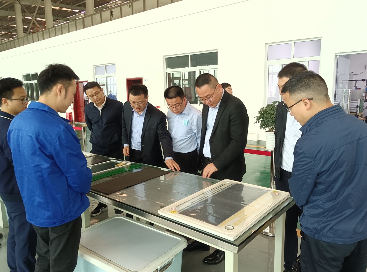 內(nèi)江市經(jīng)濟合作工作領導小組調(diào)研川威集團釩電池產(chǎn)業(yè)發(fā)展情況