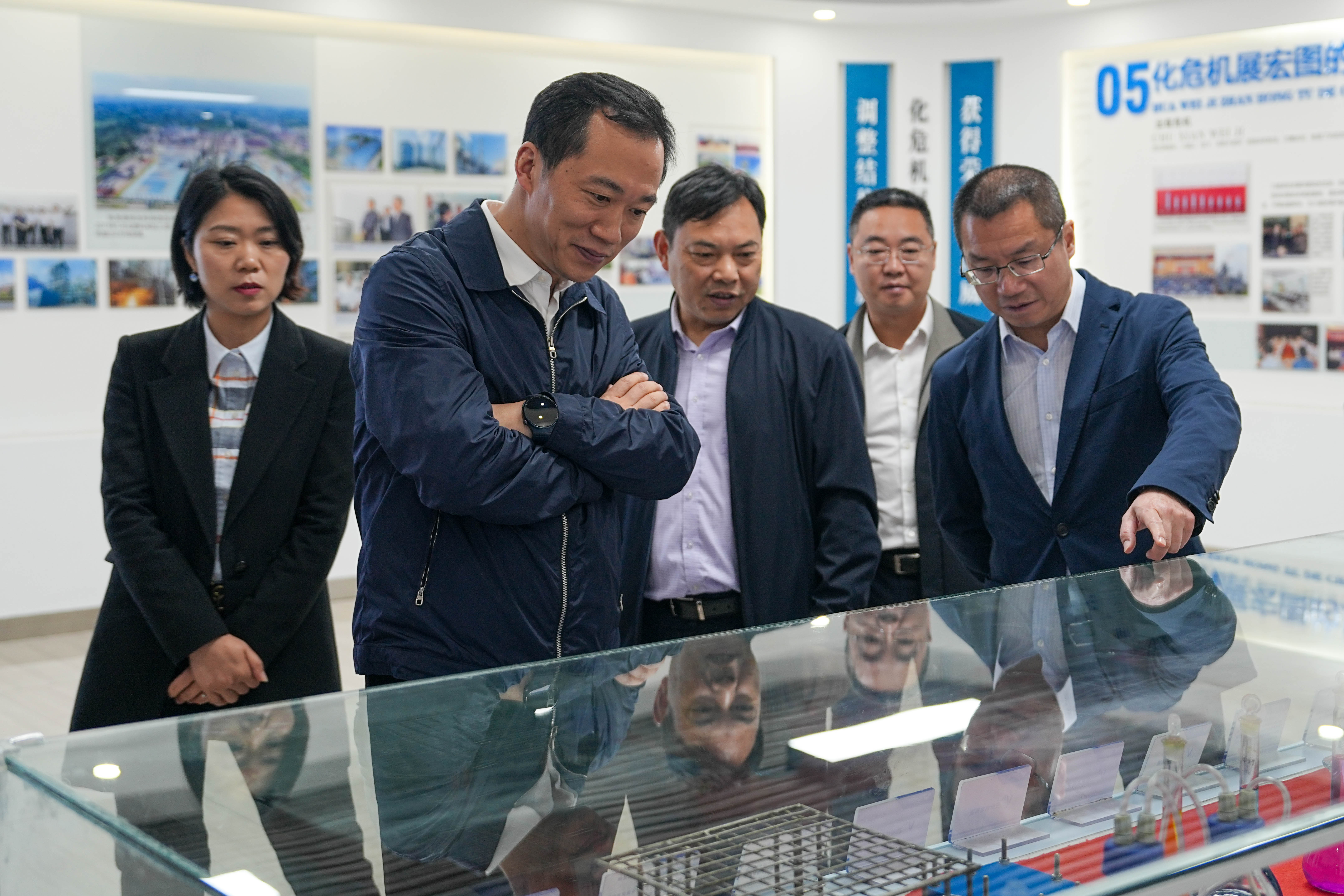 內(nèi)江市市委常委、組織部部長向赟蒞威調(diào)研(圖3)