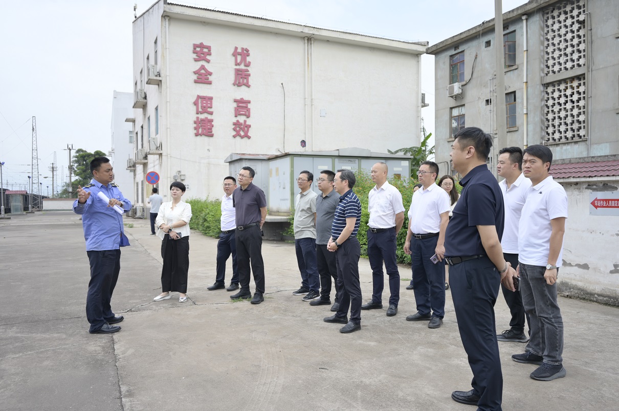 搶抓新機(jī)遇，謀求新合作，匯聚新動(dòng)能——內(nèi)江考察團(tuán)蒞臨通宇物流參觀交流(圖3)