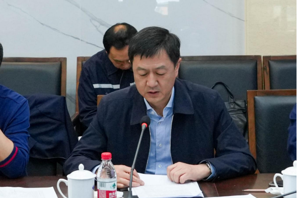 畢勝副市長帶隊(duì)到川威關(guān)心企業(yè)發(fā)展(圖5) 畢勝副市長帶隊(duì)到川威關(guān)心企業(yè)發(fā)展(圖5)