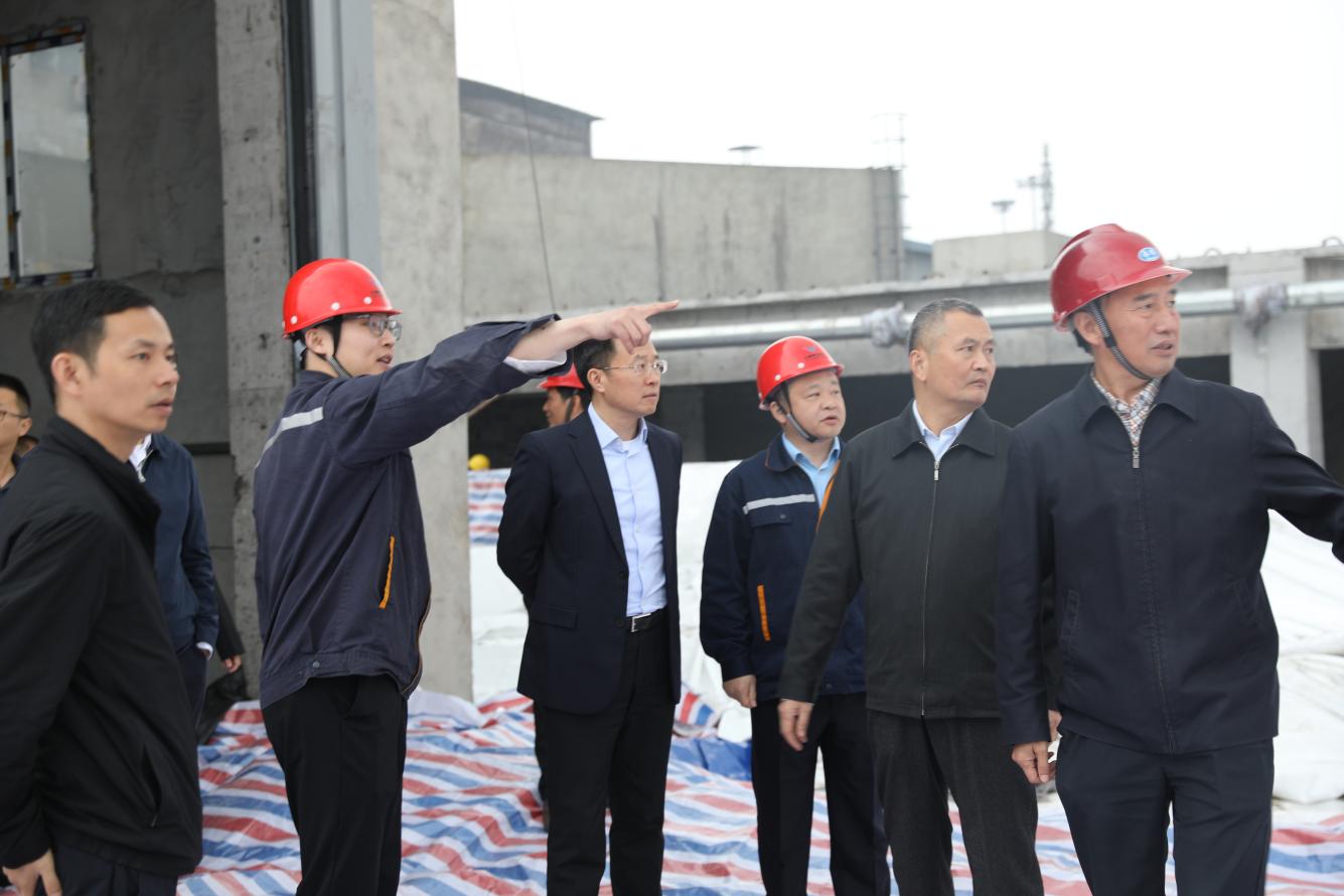 市人大常委會副主任曾云忠、市政府副市長畢勝到川威調(diào)研督導(dǎo)超低排放改造推進(jìn)情況(圖2)